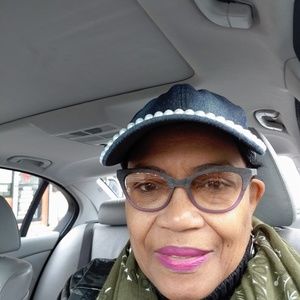 Meet your Posher, Velma